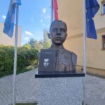 b3 (5) Easy Resize.com