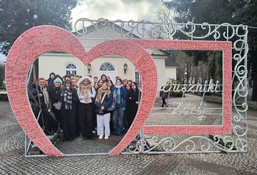 0034554d 2e02 4ae1 8a31 30a5e149f6ca Easy Resize.com