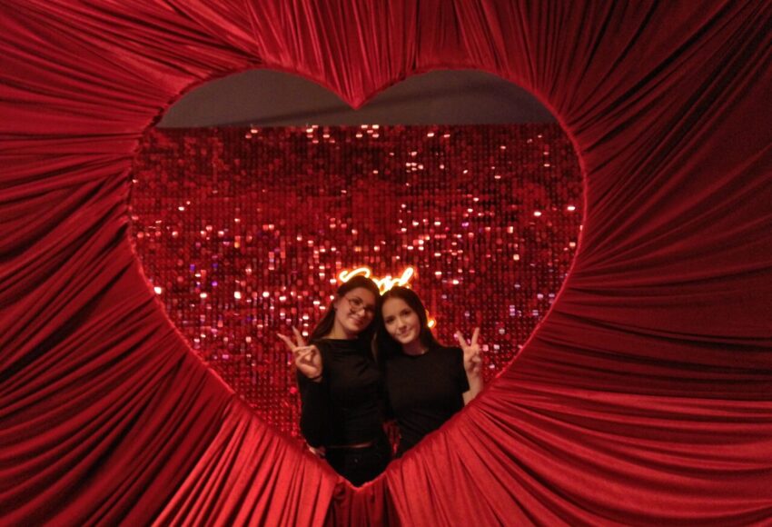 100 0084 Easy Resize.com