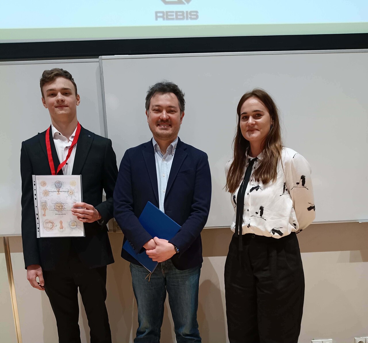 WhatsApp Image 2026 04 20 at 21.45.40 Easy Resize.com